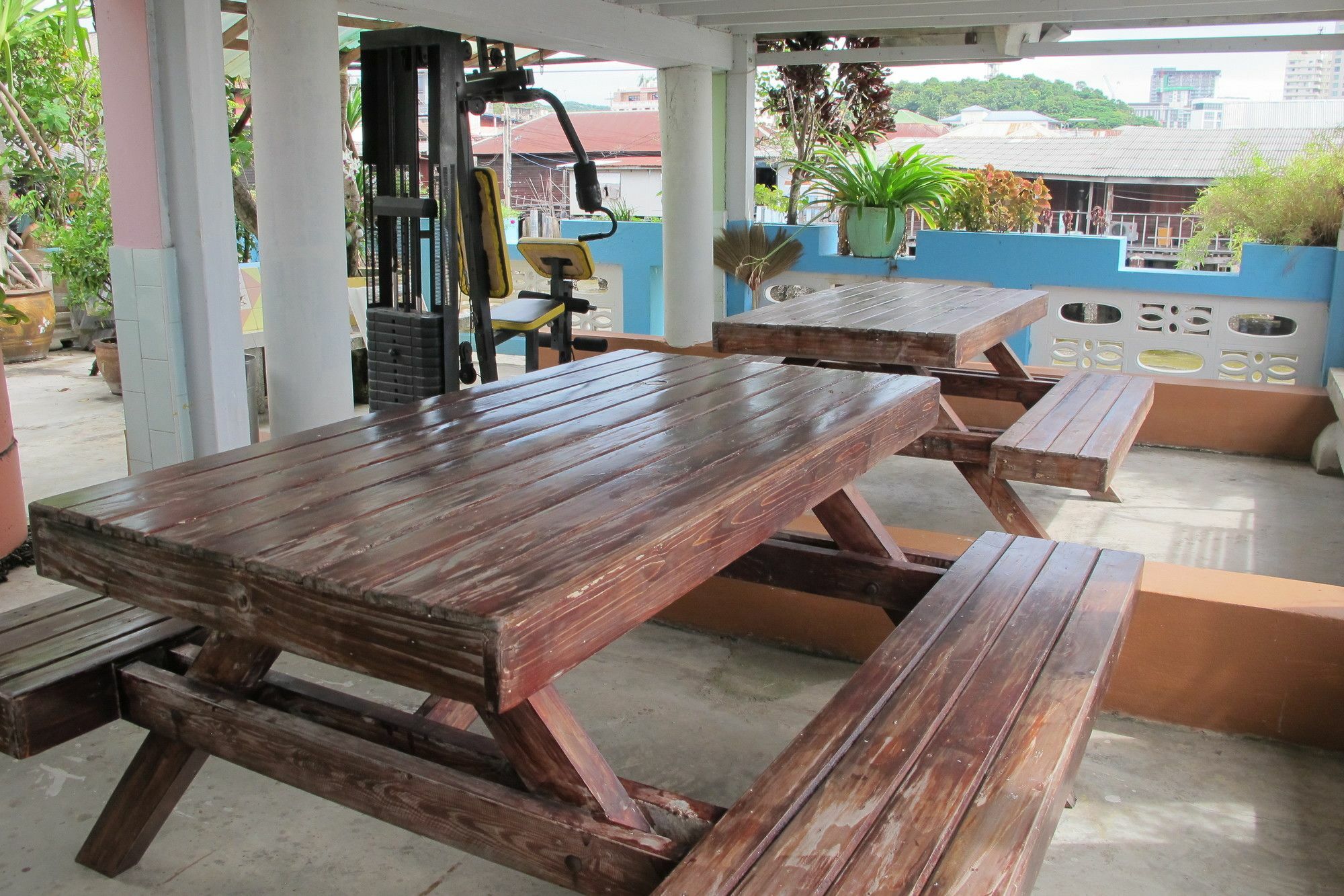 Samchai Hotel Si Racha Exterior foto