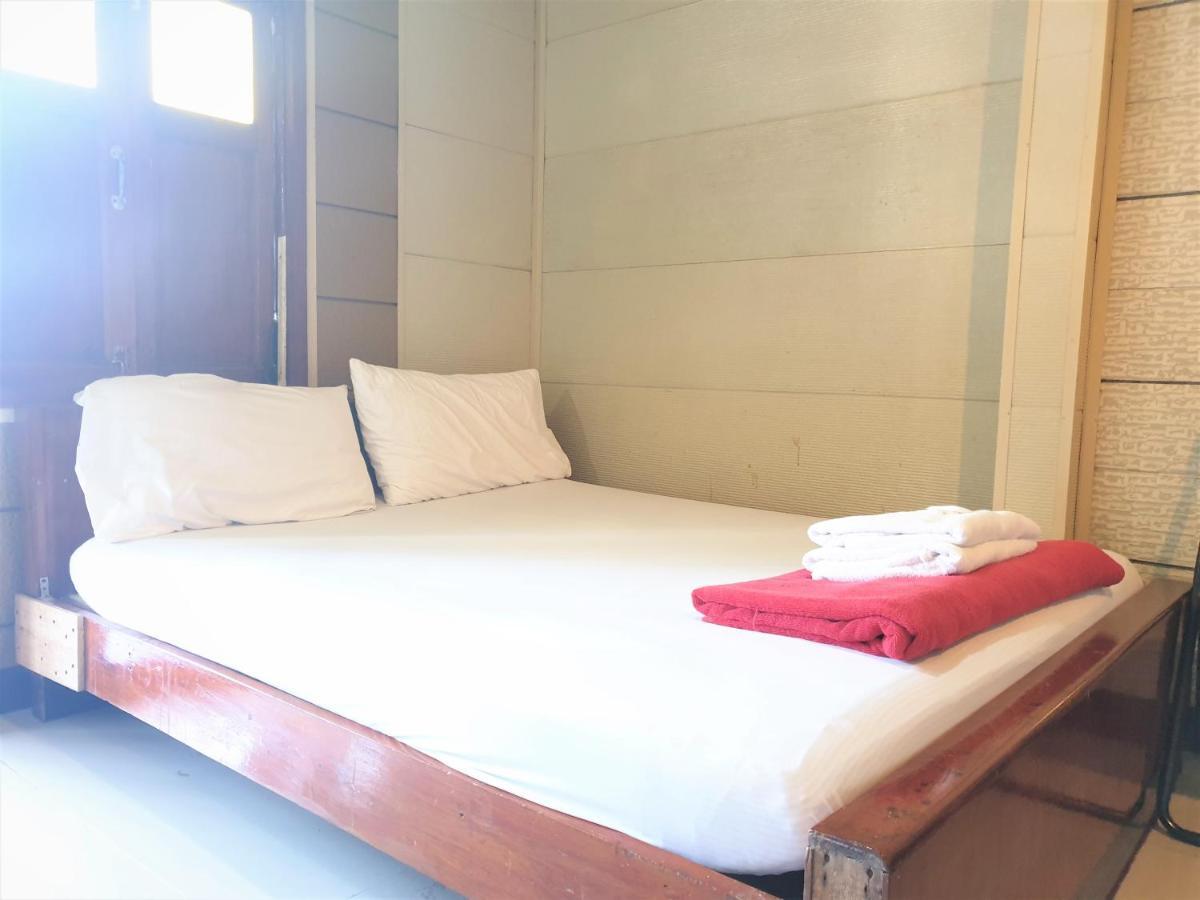 Samchai Hotel Si Racha Exterior foto